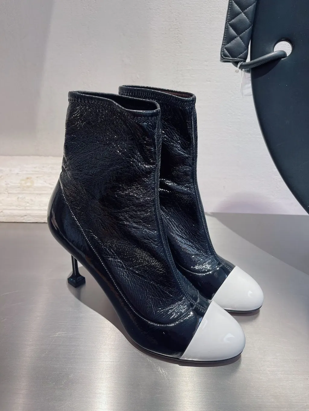 Miu Miu Black Patent Leather Boots Black Leather Never worn - Back View