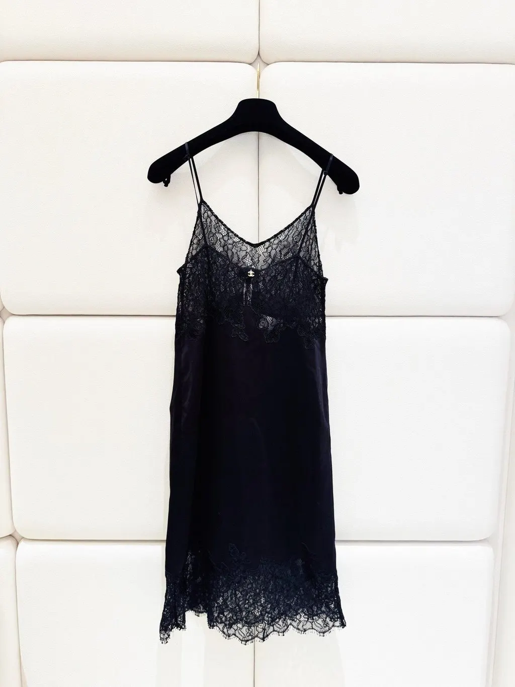 Chanel Black Lace Dress Black Lace Never worn - Back View