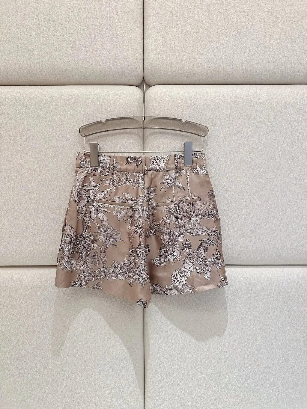 Dior Khaki Cotton Shorts Khaki Cotton Very good - Back View