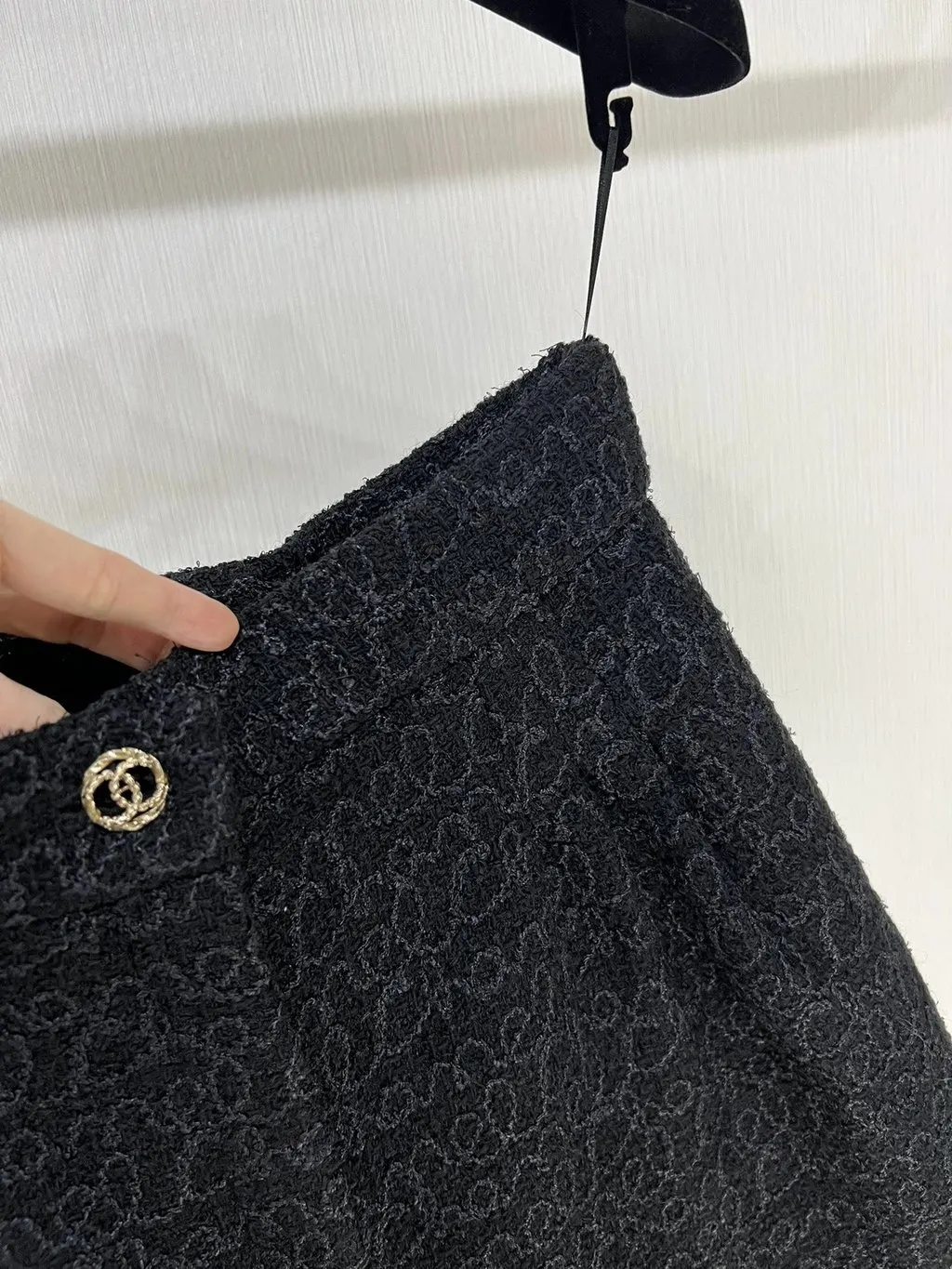 Chanel Black Tweed Shorts Black Tweed Never worn - Inside View