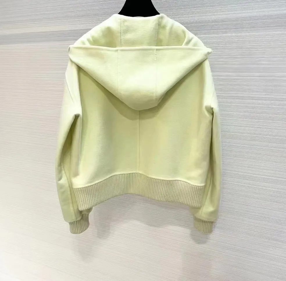 Hermès Yellow Cashmere Jacket Yellow Cashmere Never worn - Back View