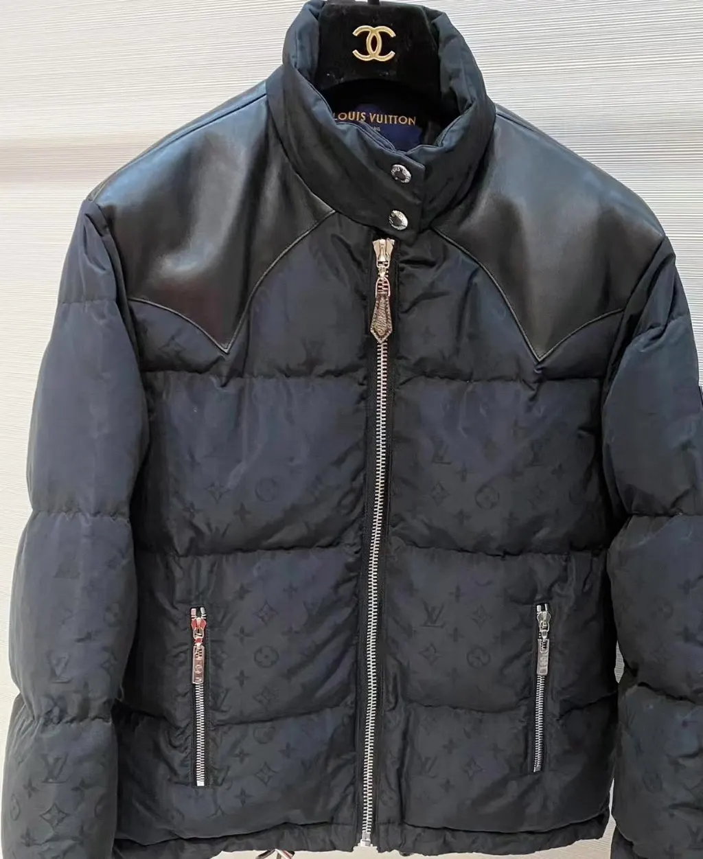 Louis Vuitton Polyamide Jacket MultiColor Polyamide Very good - Back View