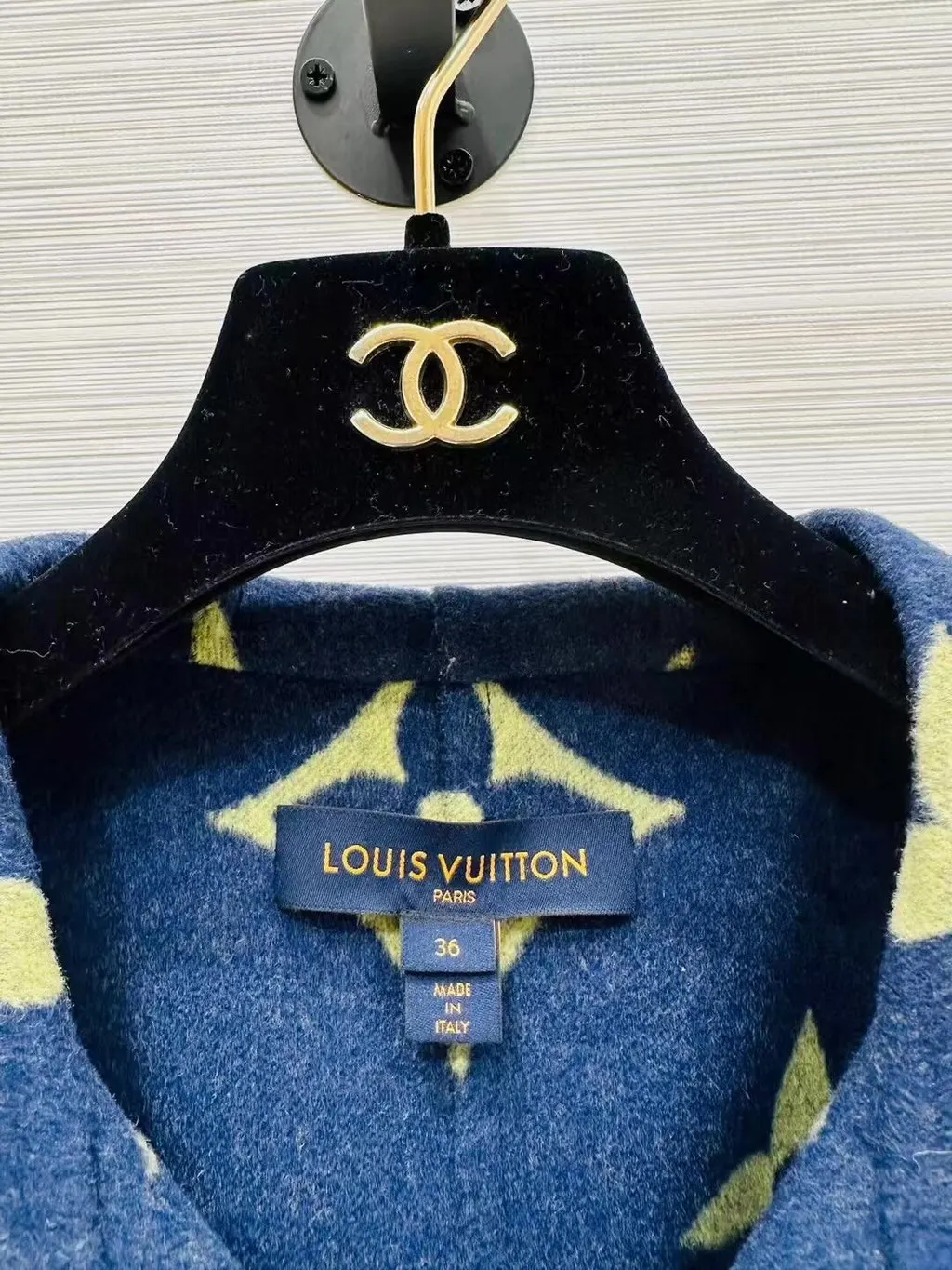 Louis Vuitton Blue Wool Jacket Blue Wool Very good - Inside View