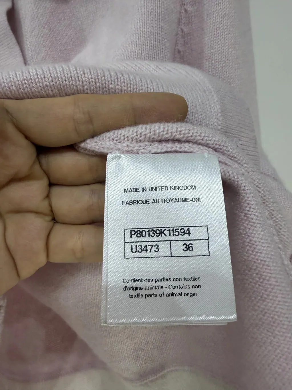 Chanel Pink Cashmere Knitwear Pink Cashmere Very good - Model View