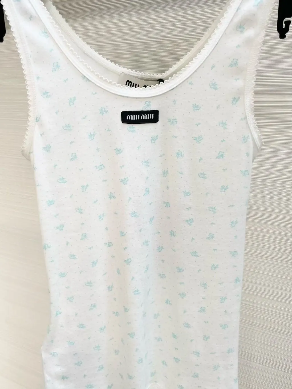 Miu Miu White Cotton Top White Cotton Very good - Model View
