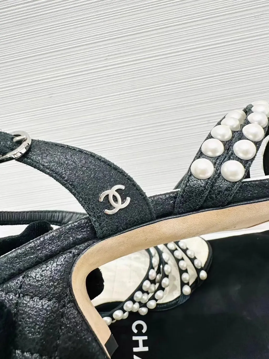 Chanel Leather Sandals MultiColor Leather Very good - Model View