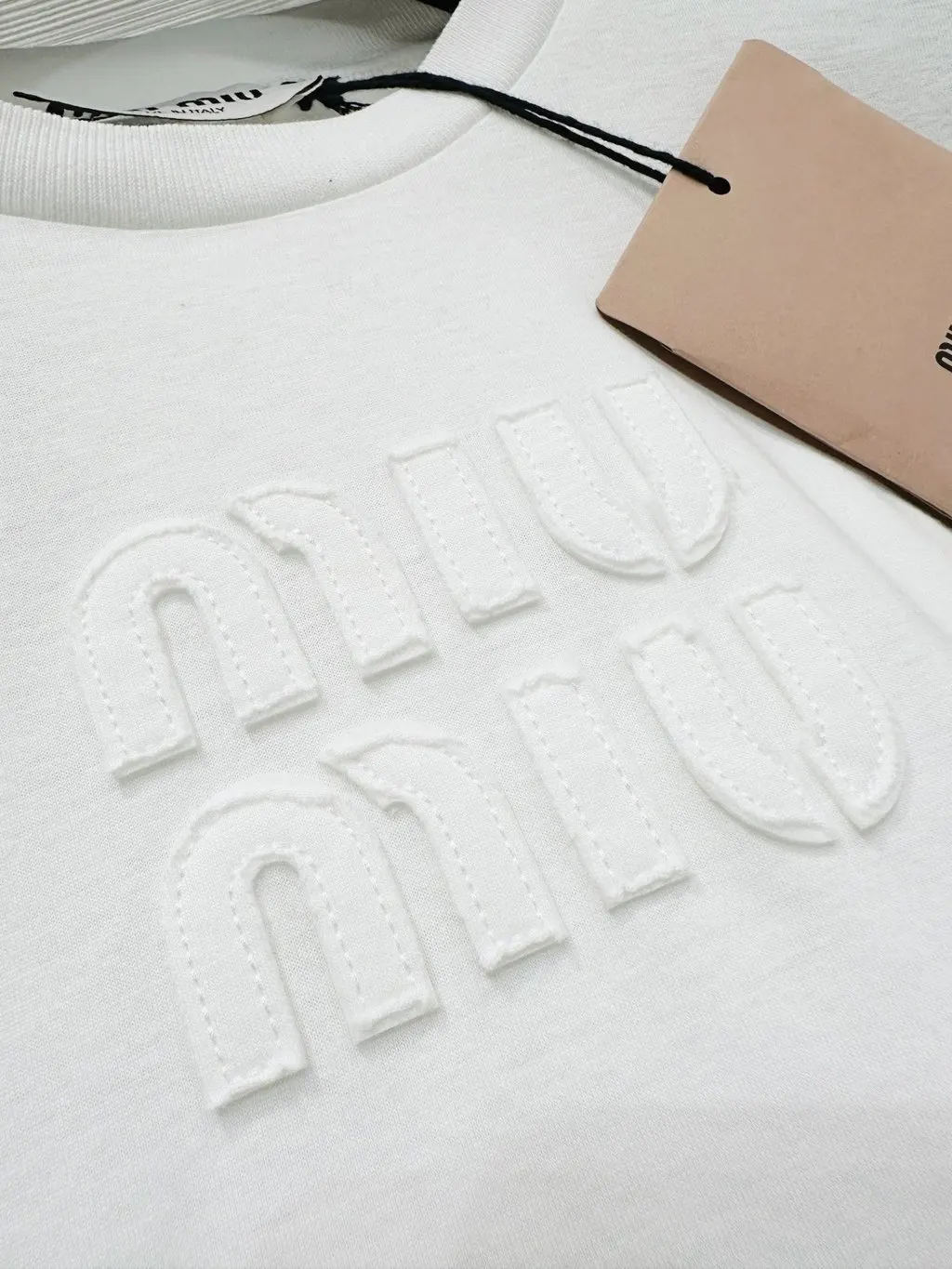 Miu Miu White Cotton Top White Cotton Very good - Model View