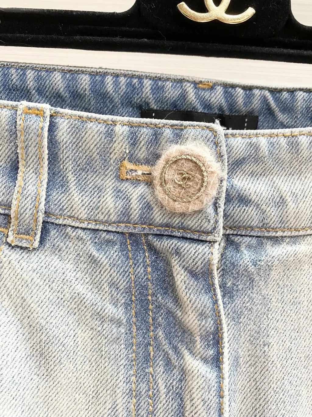 Chanel Blue Denim Jeans Blue Denim Very good - Back View