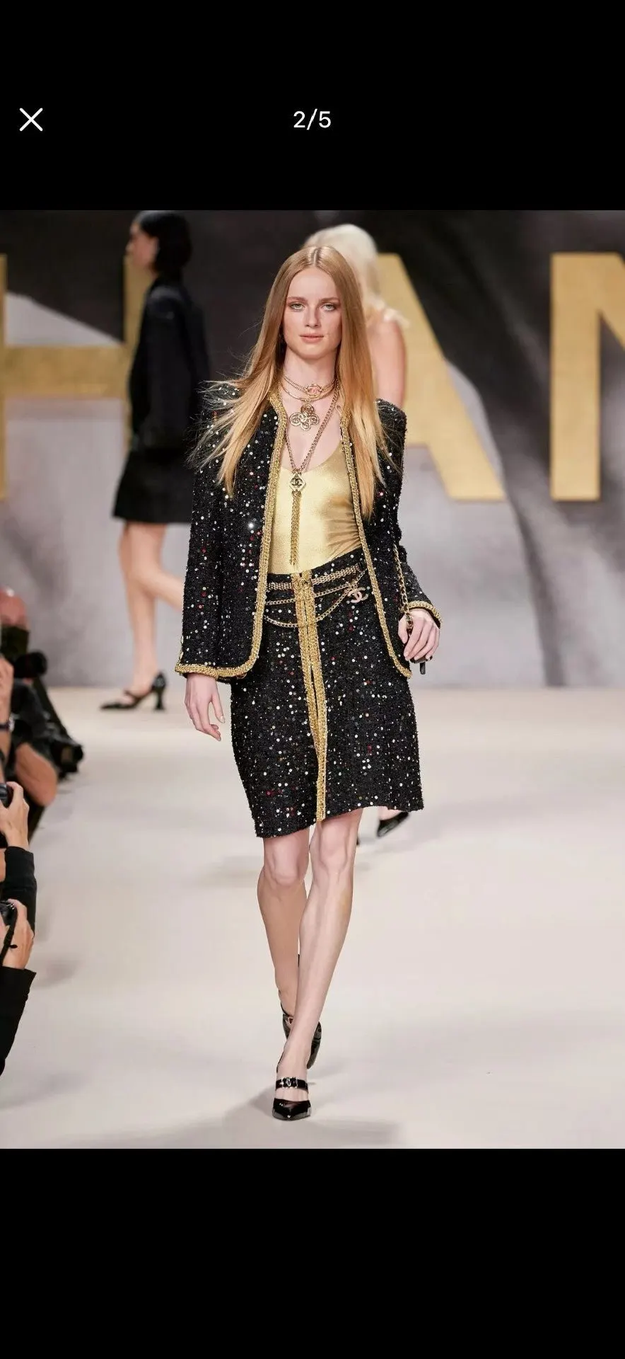 Chanel Tweed Skirt MultiColor Tweed Never worn - Model View