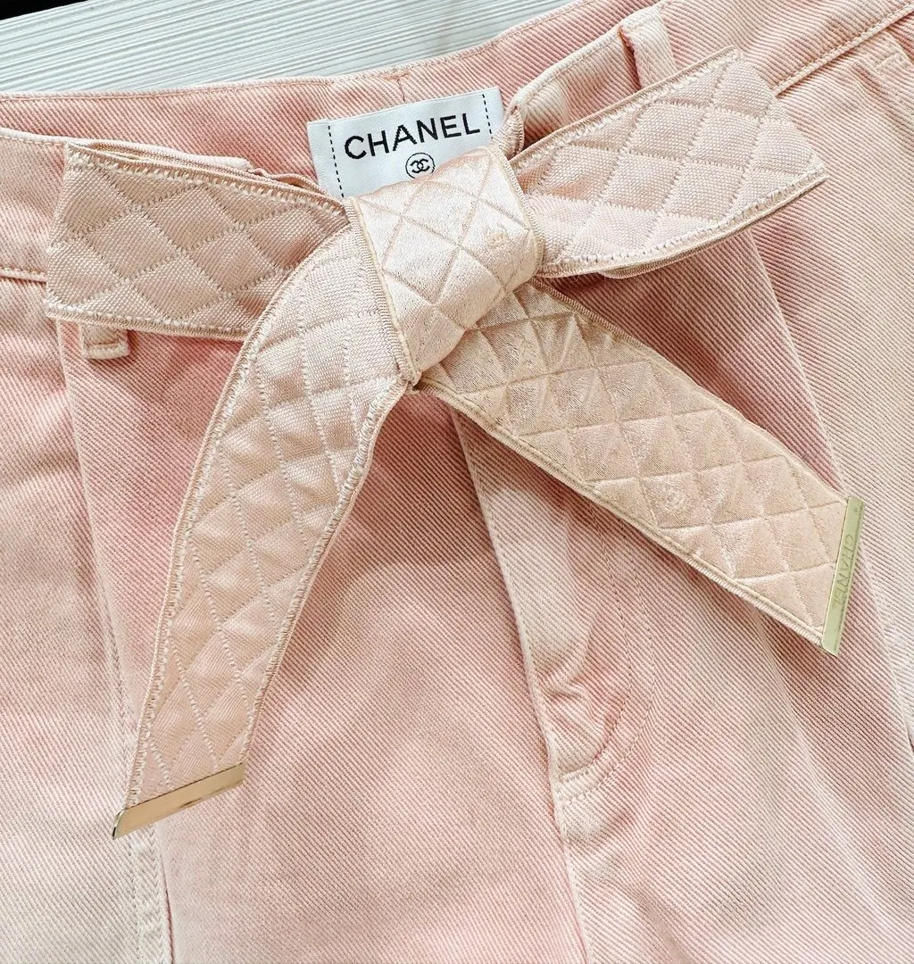 Chanel Pink Cotton Shorts Pink Cotton Very good - Model View