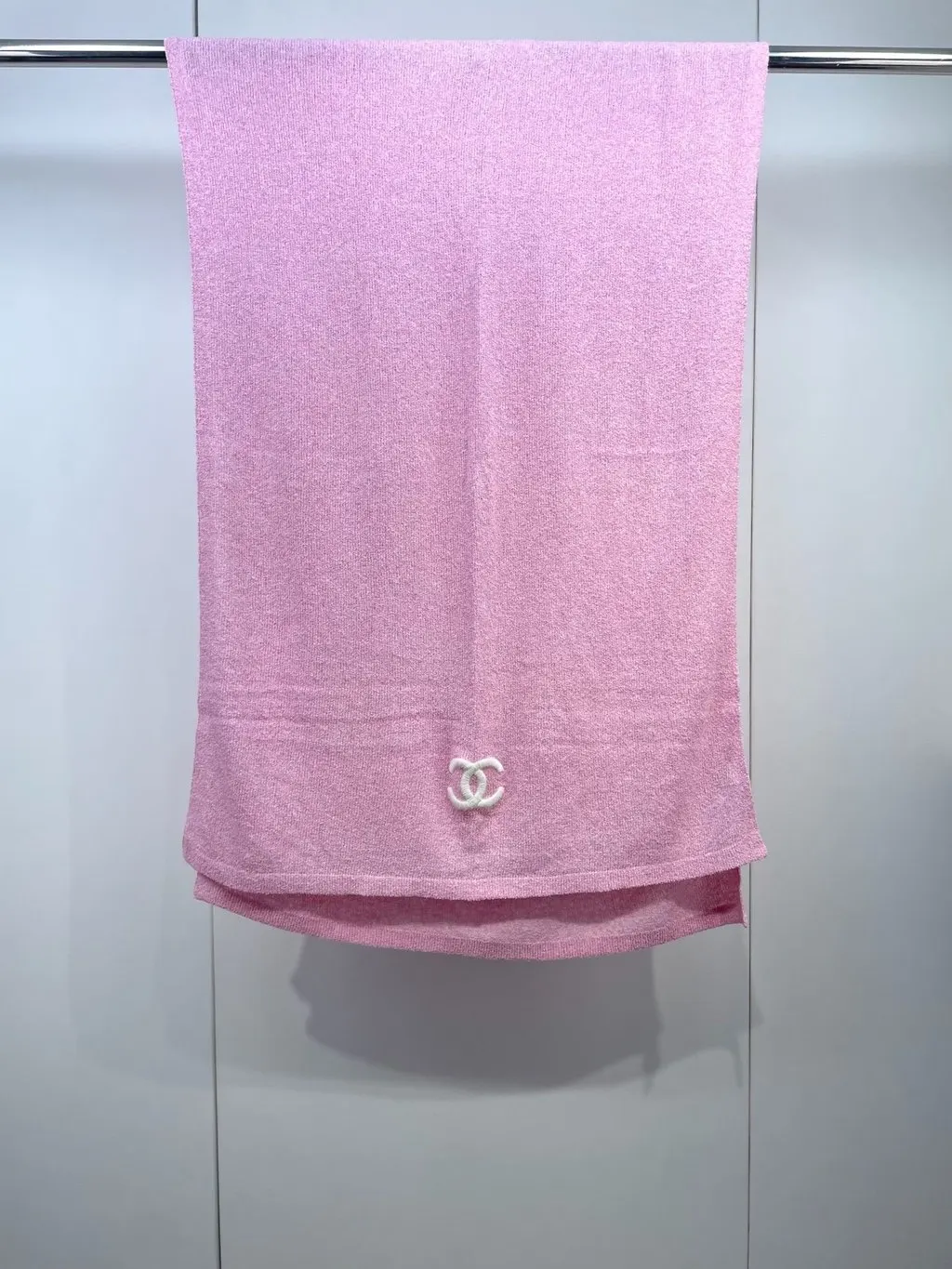 Chanel Pink Cotton Scarf Pink Cotton Very good - Back View