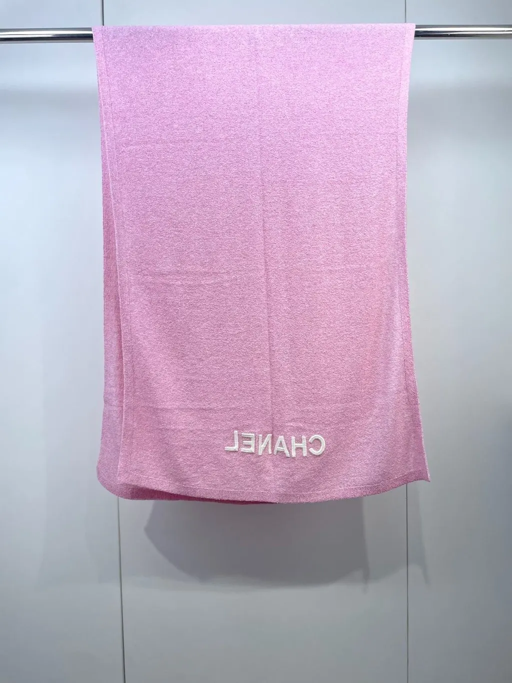 Chanel Pink Cotton Scarf Pink Cotton Very good - Inside View