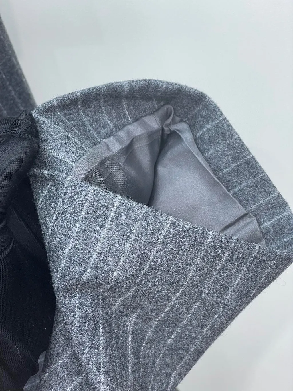 Chanel Wool Trousers MultiColor Wool Very good - Model View