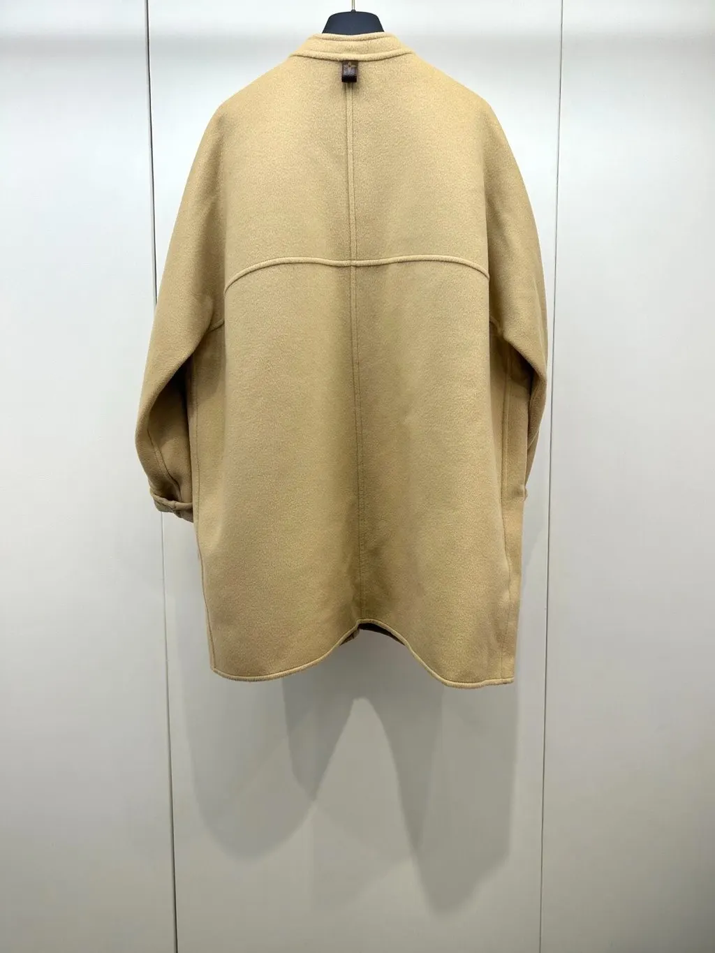Louis Vuitton Beige Wool Coat Beige Wool Very good - Back View