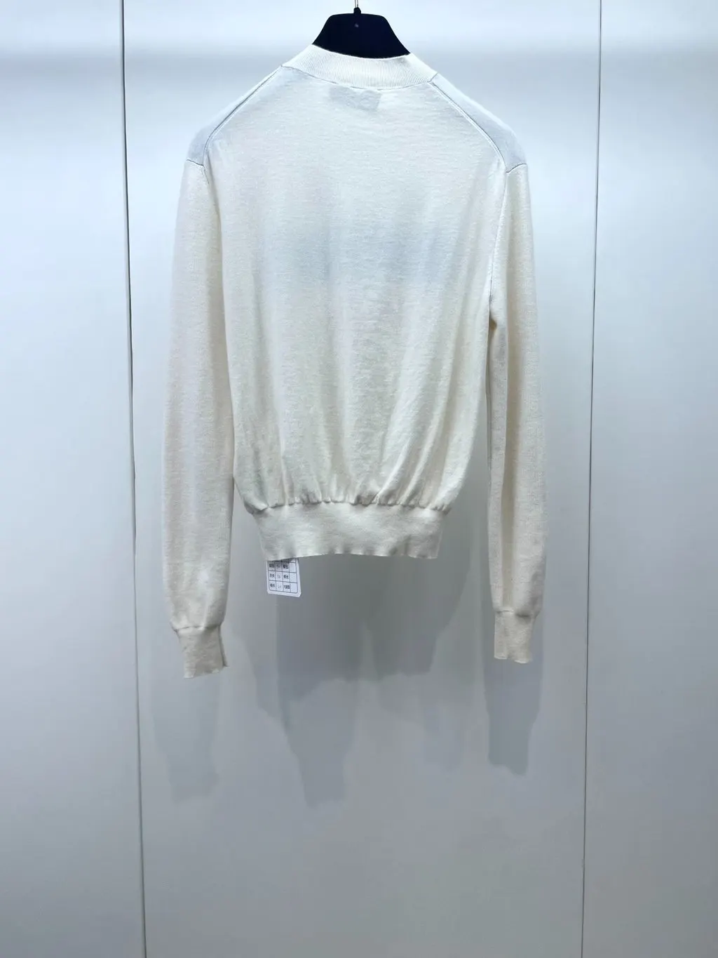 Fendi Ecru Cashmere Knitwear Ecru Cashmere Very good - Back View