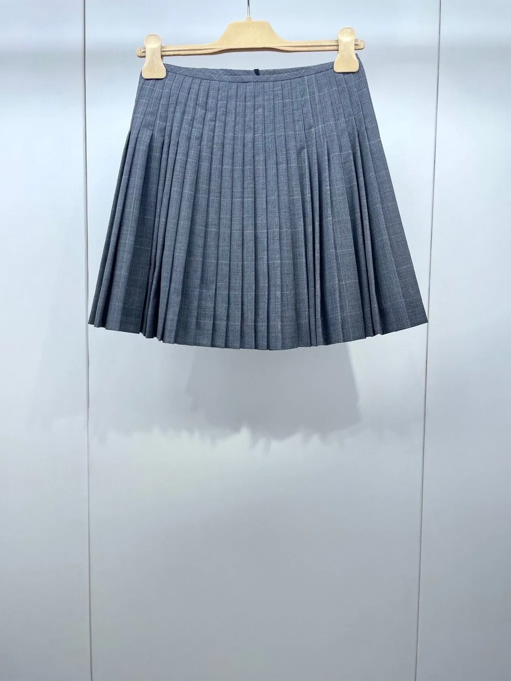 Miu Miu Grey Wool Skirt Grey Wool Very good - Back View