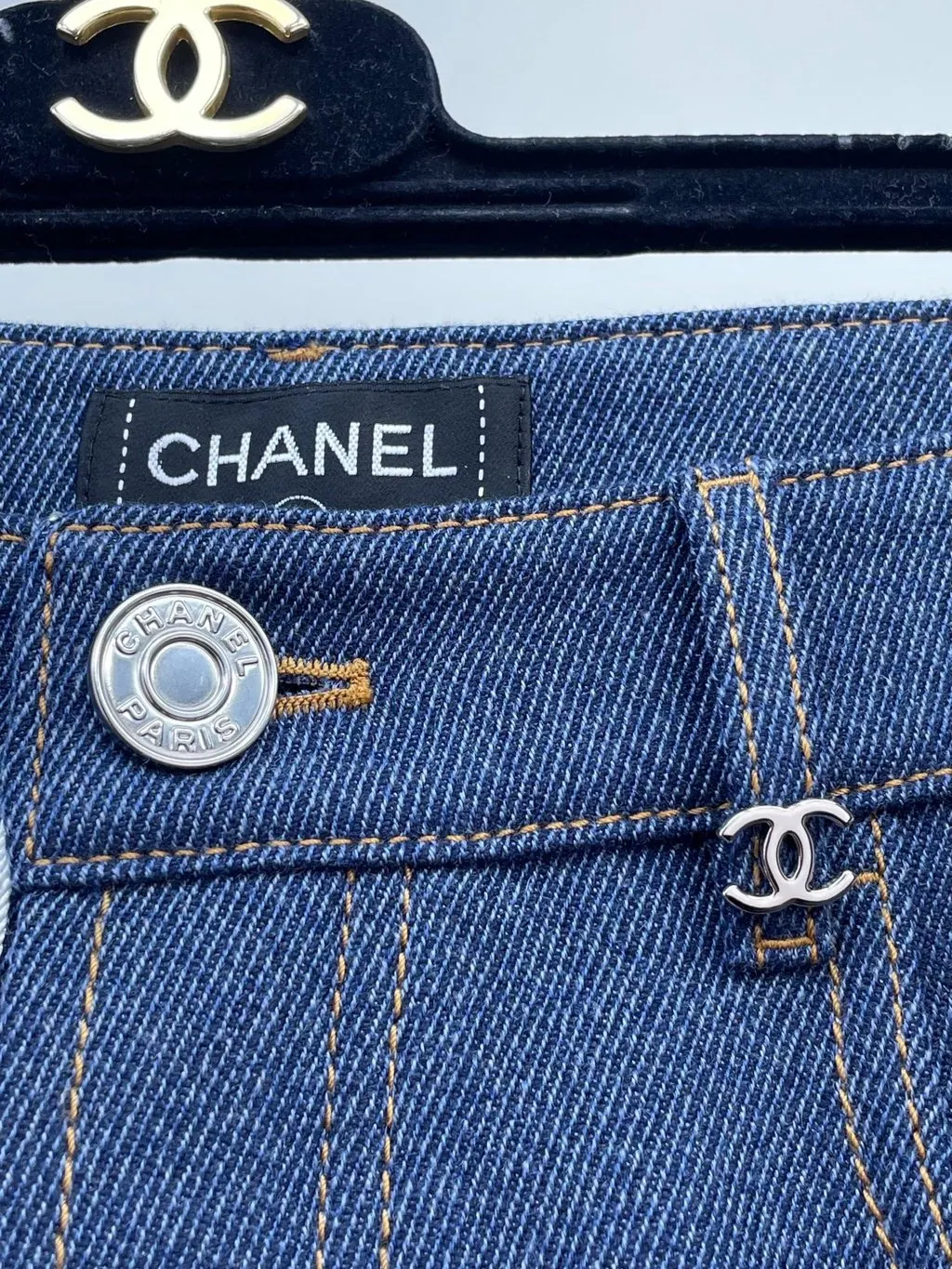 Chanel Blue Denim Jeans Blue Denim Very good - Inside View