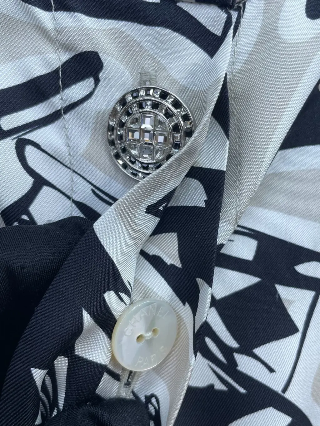 Chanel Silk Top MultiColor Silk Very good - Model View