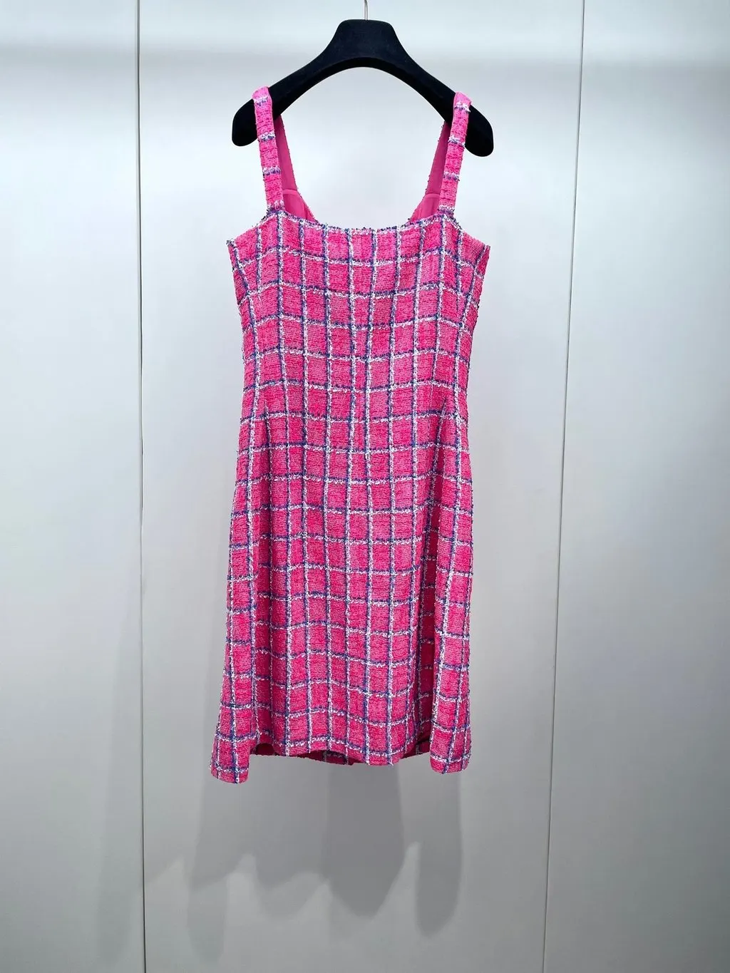 Chanel Pink Tweed Dress Pink Tweed Very good - Back View