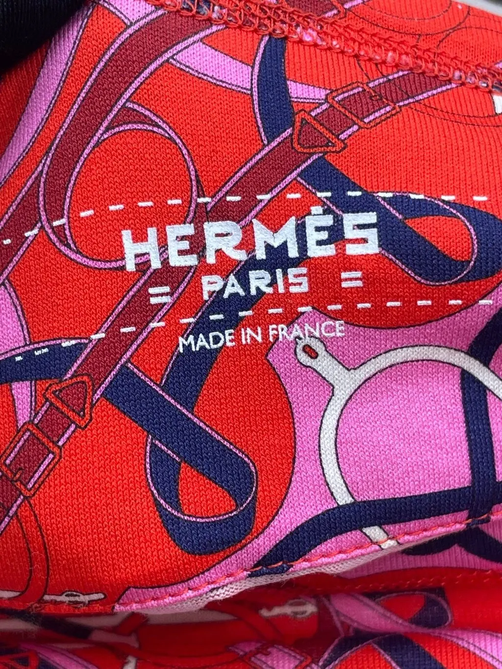 Hermès Silk Top MultiColor Silk Very good - Model View