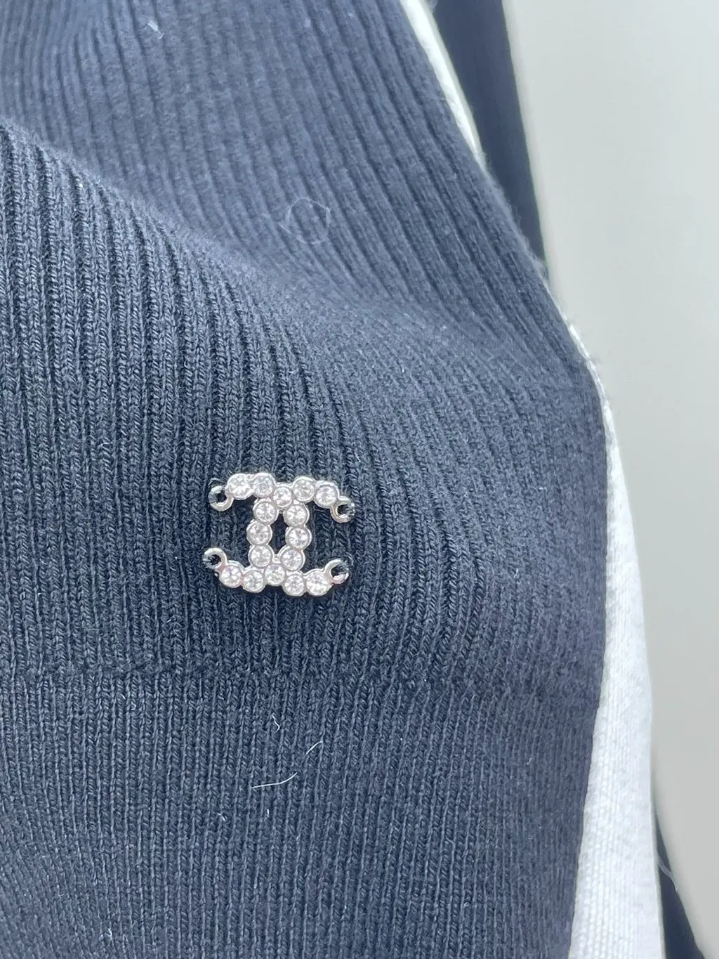 Chanel Cashmere Knitwear MultiColor Cashmere Very good - Model View