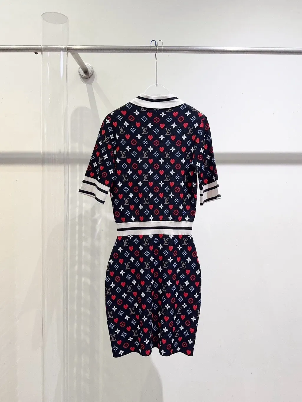 Louis Vuitton Viscose Dress MultiColor Viscose Never worn - Model View