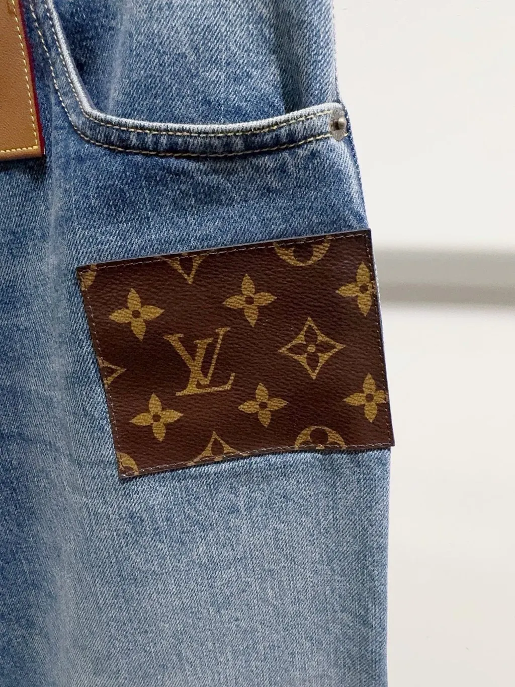 Louis Vuitton Blue Denim Jeans Blue Denim Never worn, with tag - Back View