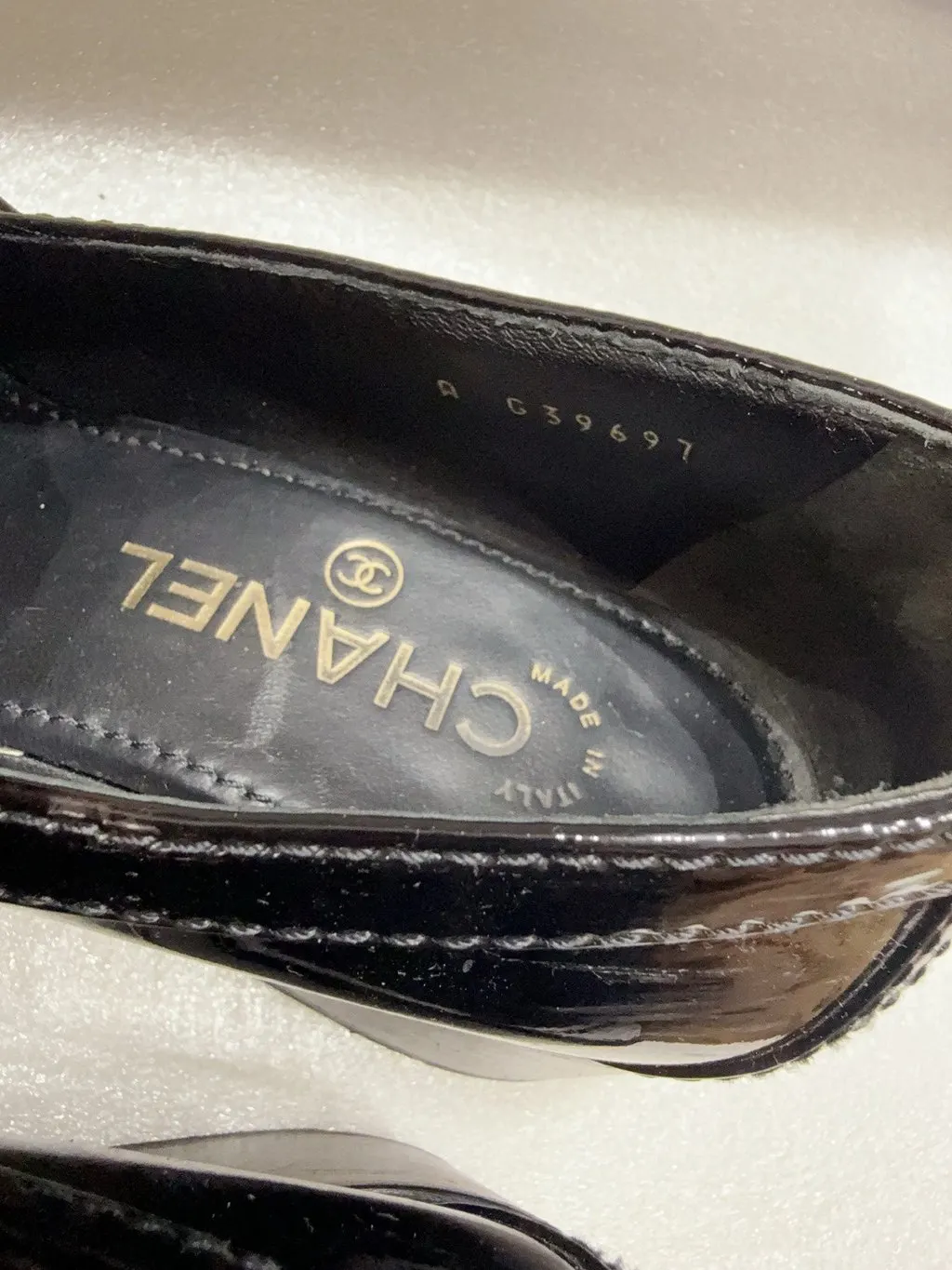 Chanel Black Leather Flat Shoes Black Leather Very good - Box View