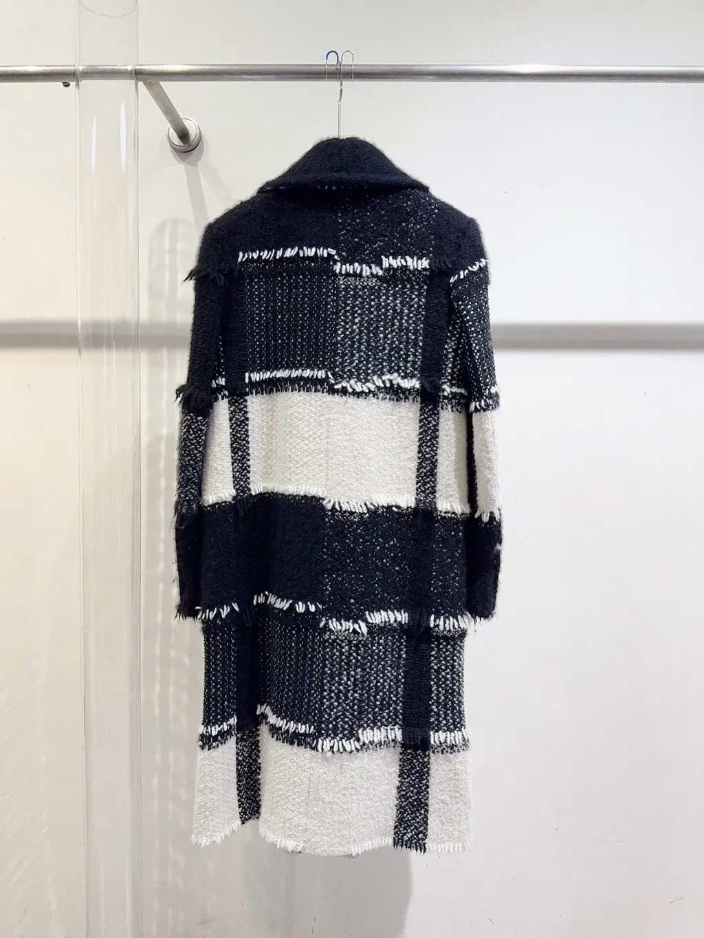 Chanel Tweed Coat MultiColor Tweed Very good - Model View