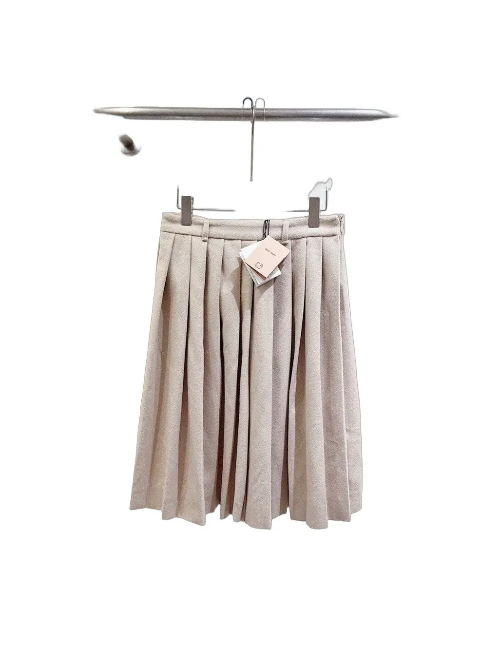 Miu Miu Beige Wool Skirt Beige Wool Never worn - Front View