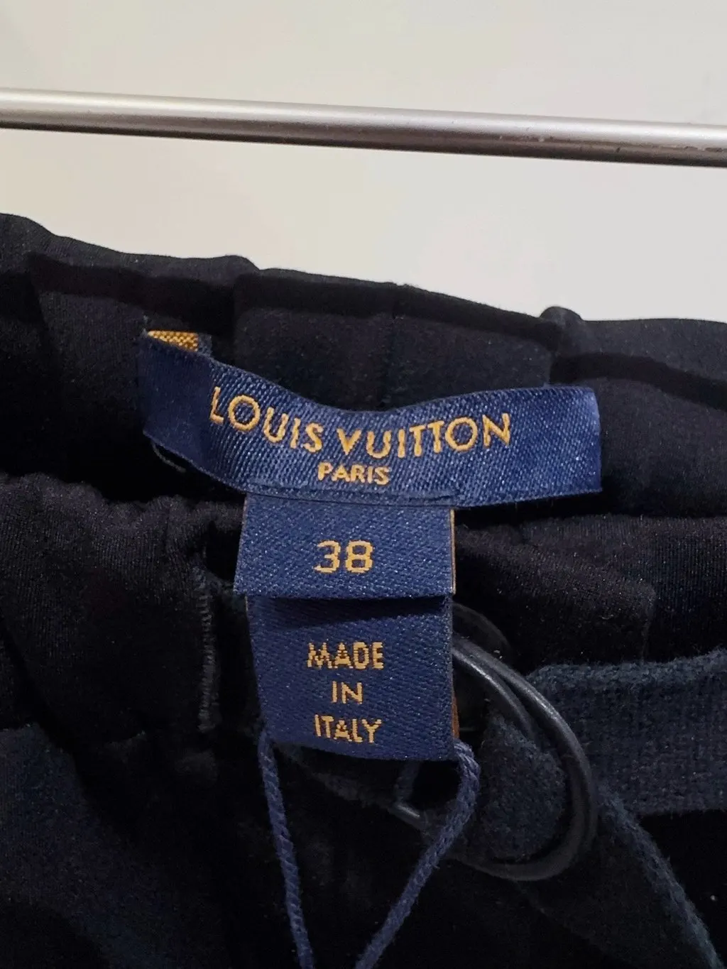 Louis Vuitton Black Polyamide Trousers Black Polyamide Never worn - Model View