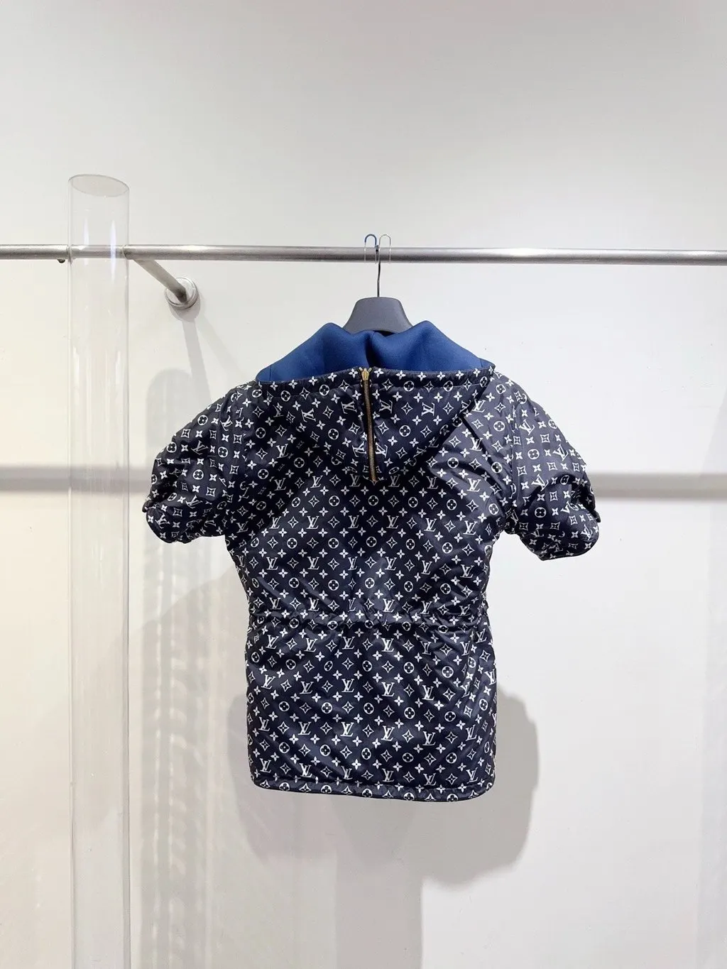 Louis Vuitton Polyamide Jacket MultiColor Polyamide Never worn - Inside View