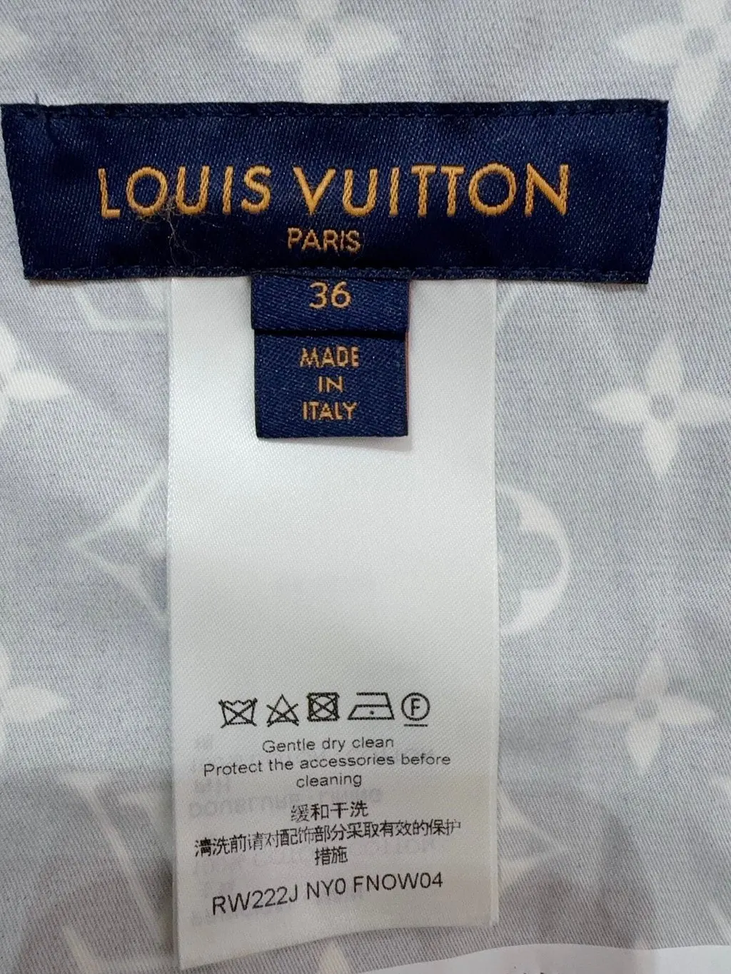 Louis Vuitton Polyamide Jacket MultiColor Polyamide Never worn - Model View