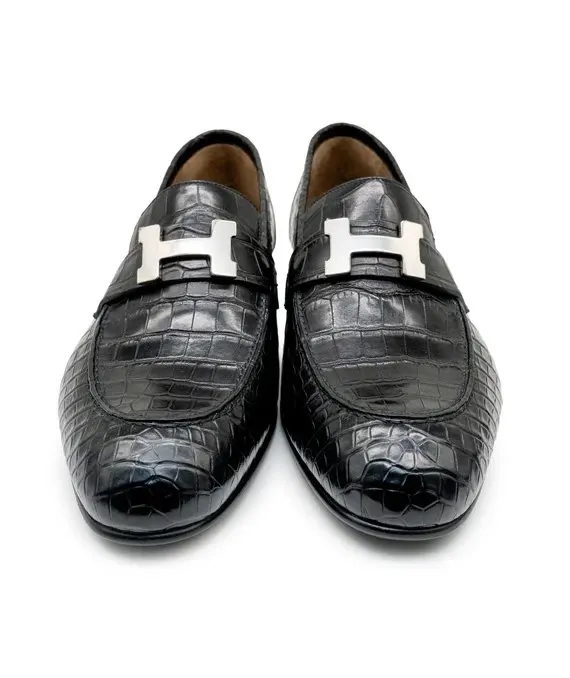 Hermès Size 42 Black Crocodile Leather Shoes Black Leather Never worn - Front View