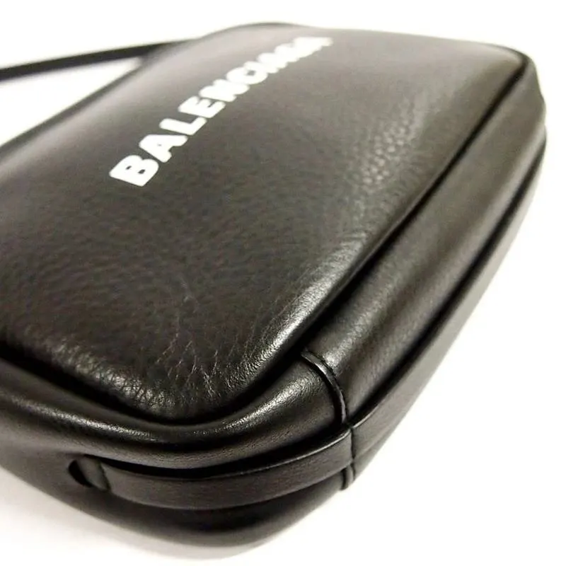 Balenciaga Size S Black Calfskin Leather logo Everyday Camera Bag Black Leather Very good - Model View
