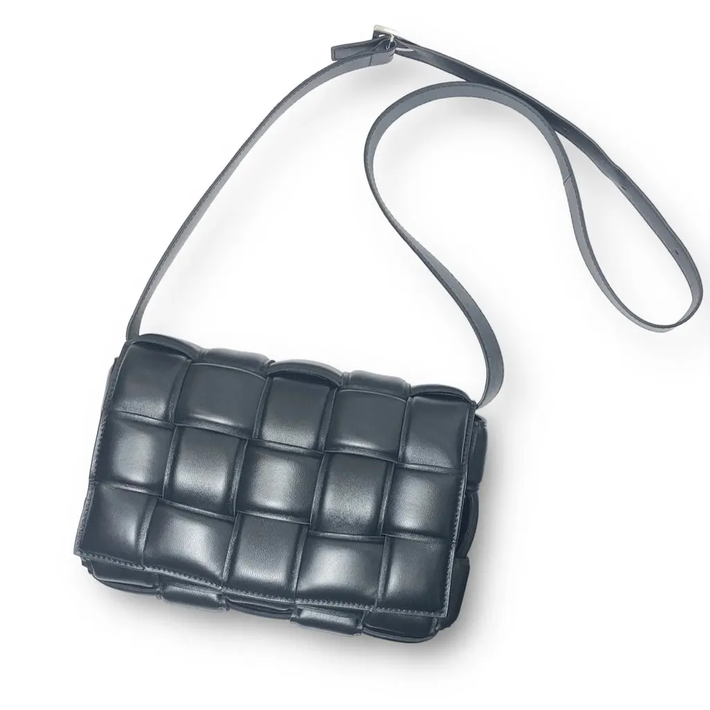 Bottega Veneta Black Padded Leather Cassette Shoulder Bag Black Leather Very good - Inside View
