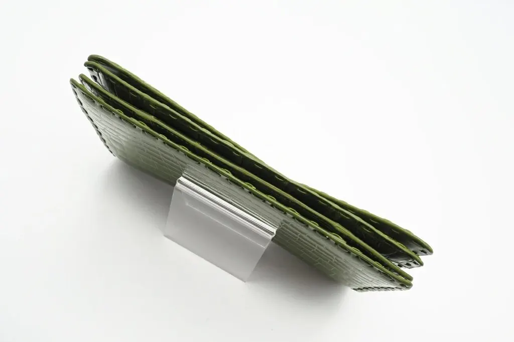 Bottega Veneta Green Crocodile Leather Piano Crisscross Clutch Green Leather Good - Box View