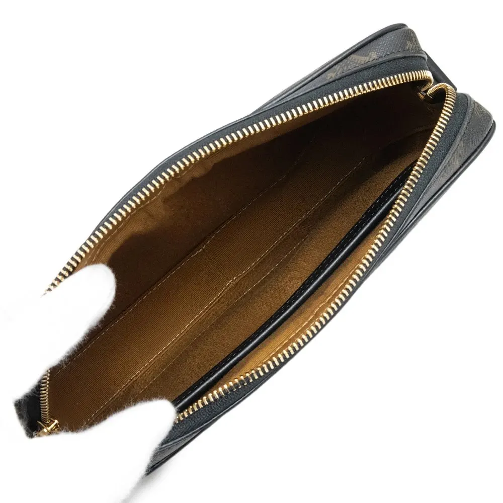 Celine Black Brown Medium Messenger Bag in Triomphe Canvas and Calfskin Leather Brown Canvas Never worn - Inside View