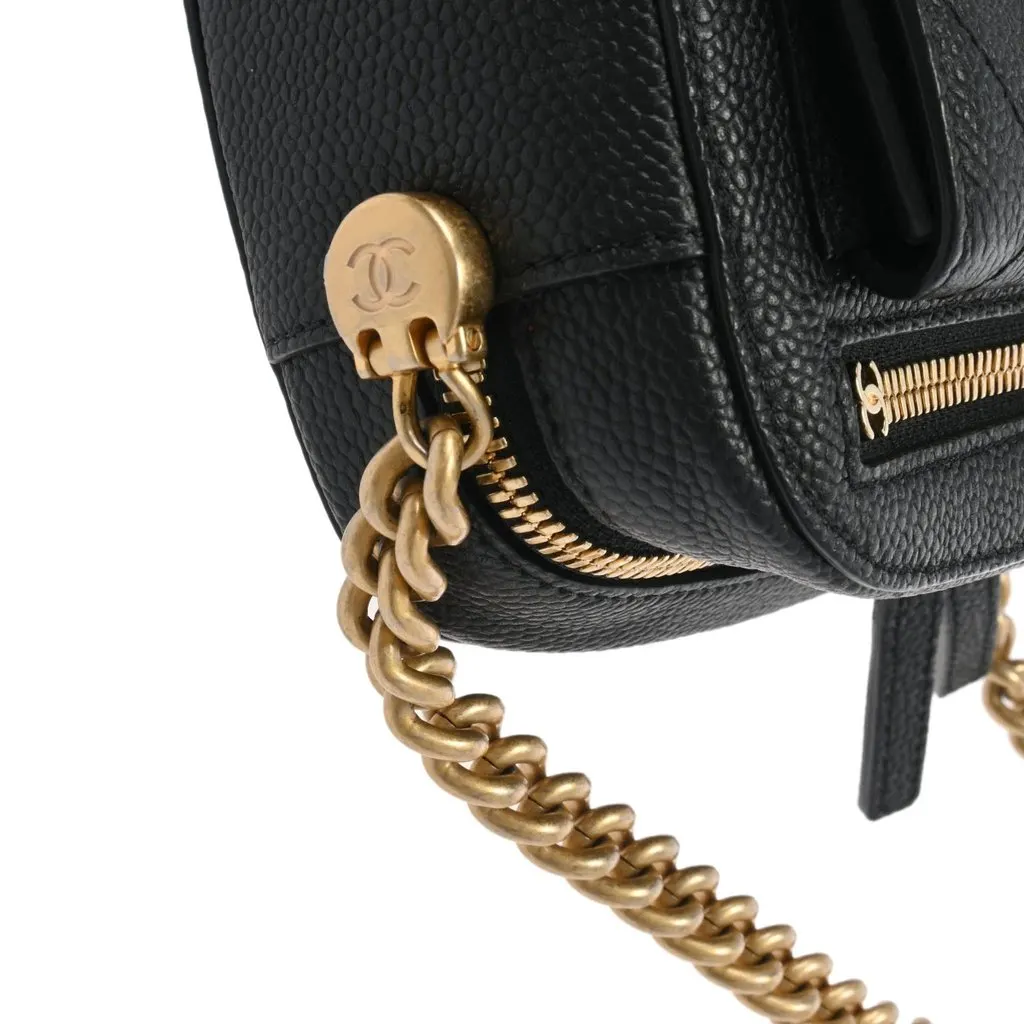 Chanel Black Caviar Leather Chain Shoulder Bag Black Leather Very good - Model View