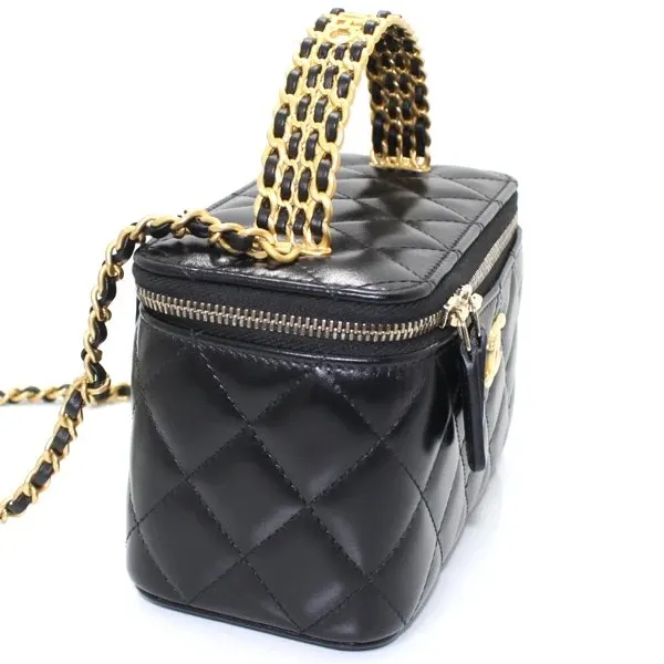 Chanel Black Matlasse Coco Lambskin Leather Vanity Bag Black Leather Never worn - Inside View