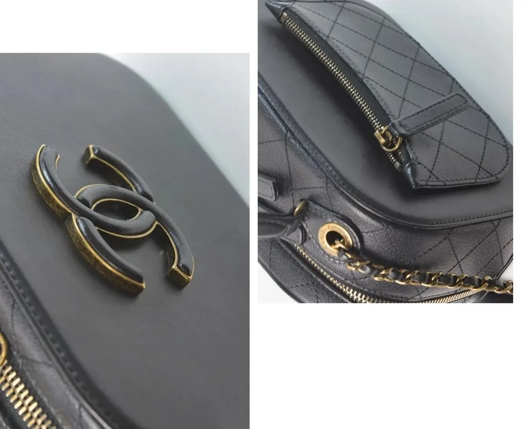 Chanel Black Quilted Leather Vanity Case Shoulder Bag Black Leather Very good - Model View
