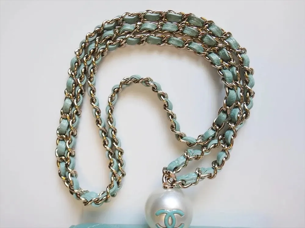 Chanel Iridescent Light Blue Caviar Quilted Pearl On Top Wallet On Chain Coin Purse Blue Leather Very good - Box View