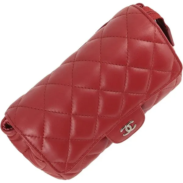 Chanel Red Quilted Cosmetic Pouch Red Leather Very good - Model View