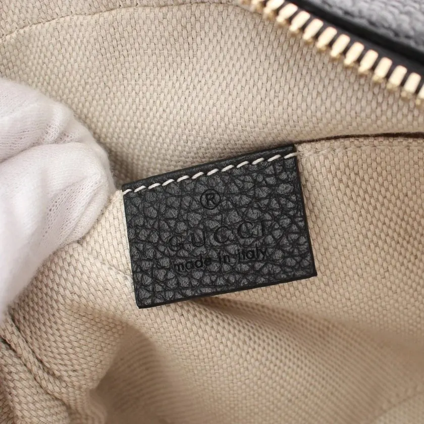 Gucci Black Leather Soho Disco Shoulder Bag Black Leather Very good - Model View