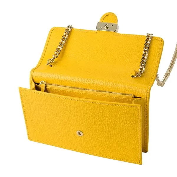 Gucci Yellow Calfskin Leather Dollar Interlocking G Chain Shoulder Bag Yellow Leather Never worn - Model View