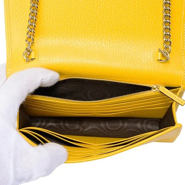 Gucci Yellow Calfskin Leather Dollar Interlocking G Chain Shoulder Bag Yellow Leather Never worn - Box View
