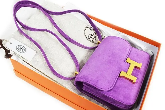 Hermès 2021 (Stamp Z) Size 18 Grizzly Suede Constance 3 Mini Doblis Violet in Color with Gold Hardware Gold Suede Very good - Front View