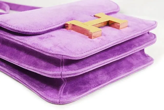 Hermès 2021 (Stamp Z) Size 18 Grizzly Suede Constance 3 Mini Doblis Violet in Color with Gold Hardware Gold Suede Very good - Model View