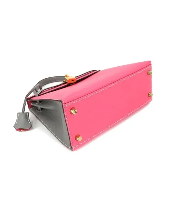 Hermès (Stamp C) Size 25 Epsom Leather Kelly in Rose Azareth Color with Gold Hardware Gold Leather Very good - Model View