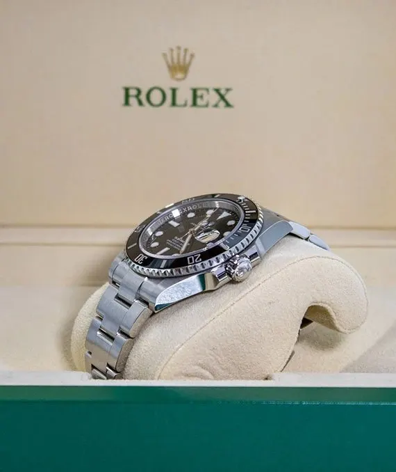 Rolex submariner ref no 126610LN stainless steel oyster bracelet Men’s wristwatch 41mm Silver Stainless steel Never worn - Box View